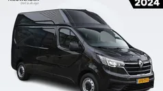 Zwart Gebruikt 2022 Renault Trafic Komfort Van | € 18.240 (Eerlijke prijs)