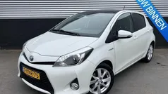 Wit Gebruikt 2013 Toyota Yaris Hatchback | € 11.900 (Eerlijke prijs)