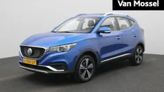 Blauw Gebruikt 2021 MG ZS Luxury Sedan | € 16.995 (Eerlijke prijs)