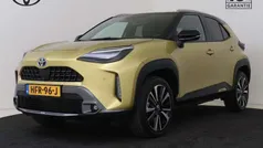 Goud, metallic lak Gebruikt 2022 Toyota Yaris Cross Edition SUV | € 29.445 (Eerlijke prijs)