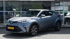 Grijs Gebruikt 2022 Toyota C-HR SUV | € 26.950 (Eerlijke prijs)