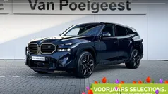 Carbonschwarz metallic (zwart metallic) Gebruikt 2023 BMW XM Executive SUV | € 123.900 (Super prijs)