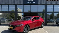 Soul red crystal m Gebruikt 2021 Mazda 3 Sportive Hatchback | € 23.750 (Goede deal)