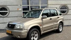 Beige Gebruikt 2004 Suzuki Grand Vitara SUV | € 5.995 (Eerlijke prijs)