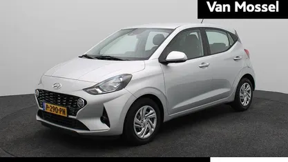 Grijs, metallic lak Occasion 2022 Hyundai i10 Comfort Hatchback | € 12.440 (Eerlijke prijs)