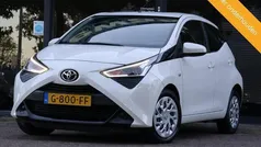 Wit Gebruikt 2019 Toyota Aygo X-play Hatchback | € 11.495 (Eerlijke prijs)