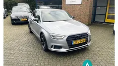 Grijs Gebruikt 2019 Audi A3 Sport Sedan | € 18.950 (Eerlijke prijs)