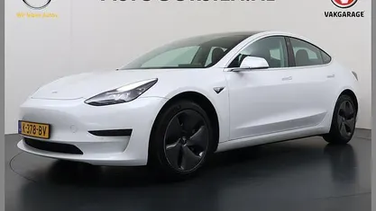 Occasion 2020 Tesla Model 3 Standard Range Sedan | € 18.295 (Eerlijke prijs)