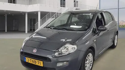 Grijs Occasion 2014 Fiat Punto Evo Street Hatchback | € 4.199 (Eerlijke prijs)