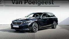 Gebruikt 2024 BMW 520 Comfort Edition Stationwagen | € 79.900 (Eerlijke prijs)