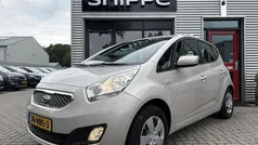 Beige, metallic lak Gebruikt 2011 Kia Venga Hatchback | € 5.450 (Goede deal)