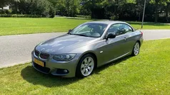 Grijs (metallic) Gebruikt 2012 BMW 335 Cabriolet Executive Cabriolet | € 27.500 (Eerlijke prijs)