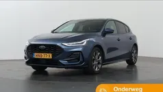 Gebruikt 2022 Ford Focus ST-Line Hatchback | € 23.435 (Eerlijke prijs)
