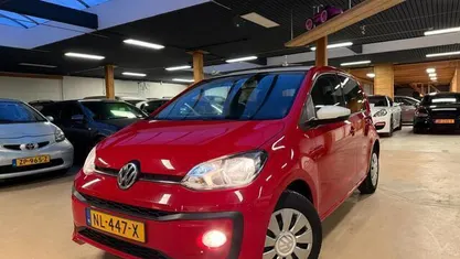 Occasion VW up! move up! 60 PK (44 kW) 2017 Rood Hatchback