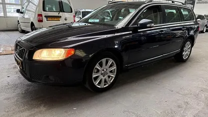 Occasion 2010 Volvo V70 Stationwagen | € 1.999 (Eerlijke prijs)