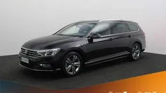 Zwart Gebruikt 2023 VW Passat Business Stationwagen | € 32.000 (Eerlijke prijs)