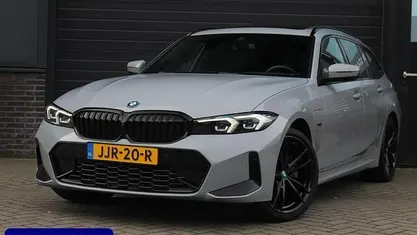 Occasion 2023 BMW 330 M Sport Stationwagen | € 41.995 (Eerlijke prijs)
