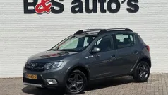 Grijs Gebruikt 2017 Dacia Sandero Stepway Hatchback | € 10.700 (Eerlijke prijs)
