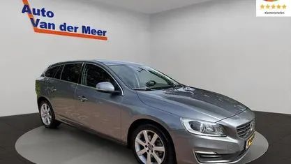 Grijs Occasion 2017 Volvo V60 Kinetic Stationwagen | € 13.940 (Goede deal)