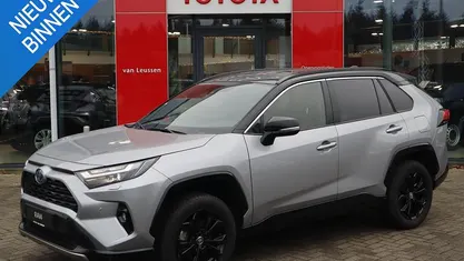 Gebruikt 2024 Toyota RAV4 Hybrid Style SUV | € 45.400 (Eerlijke prijs)