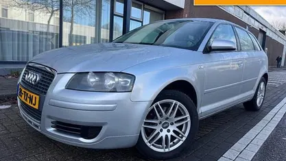 Grijs (metallic) Occasion 2007 Audi A3 Attraction Hatchback | € 2.795 (Goede deal)