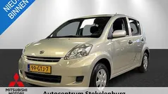 Beige Gebruikt 2008 Daihatsu Sirion Hatchback | € 2.745 (Eerlijke prijs)