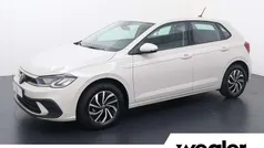 Grijs Gebruikt 2024 VW Polo Life Hatchback | € 20.840 (Eerlijke prijs)
