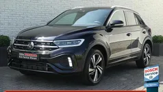 Zwart Gebruikt 2022 VW T-Roc R-line SUV | € 29.950 (Eerlijke prijs)