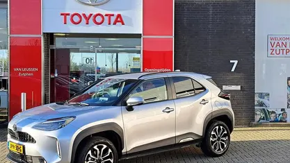 Gebruikt 2025 Toyota Yaris Cross Edition SUV | € 29.700 (Eerlijke prijs)
