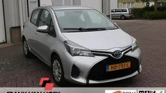 Grijs Gebruikt 2015 Toyota Yaris Hatchback | € 8.900 (Goede deal)