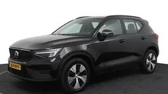 Zwart Gebruikt 2023 Volvo XC40 Plus SUV | € 31.950 (Eerlijke prijs)