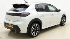 Wit Gebruikt 2021 Peugeot 208 GT Hatchback | € 19.950 (Eerlijke prijs)