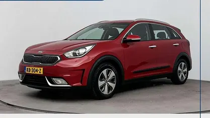 Gebruikt 2016 Kia Niro First Edition SUV | € 15.900 (Eerlijke prijs)