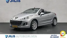 Grijs Gebruikt 2010 Peugeot 207 CC Roland Garros Cabriolet | € 4.450 (Eerlijke prijs)
