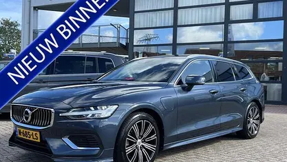 Blauw Gebruikt 2021 Volvo V60 Inscription Stationwagen | € 29.950 (Eerlijke prijs)