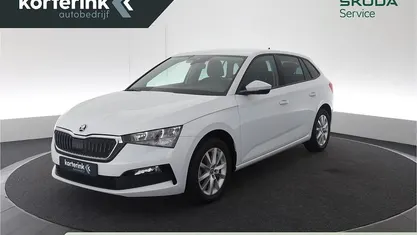 Wit Gebruikt 2022 Skoda Scala Ambition Hatchback | € 16.850 (Eerlijke prijs)