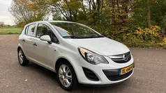 Gebruikt 2014 Opel Corsa Selection Hatchback | € 5.450 (Eerlijke prijs)