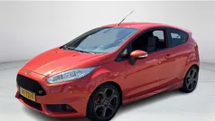 Oranje Gebruikt 2017 Ford Fiesta ST Hatchback | € 12.845 (Eerlijke prijs)