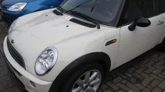 Wit Gebruikt 2004 Mini Cooper Hatchback | € 1.850 (Eerlijke prijs)