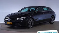 Zwart Gebruikt 2020 Mercedes CLA180 Business Sedan | € 24.945 (Super prijs)