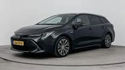 Night sky black metallic (donker zwart metallic) Occasion 2019 Toyota Corolla Style Stationwagen | € 23.300 (Eerlijke prijs)