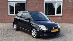 Zwart Gebruikt 2005 Suzuki Swift Exclusive Hatchback | € 1.895 (Eerlijke prijs)