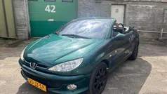 Groen Gebruikt 2002 Peugeot 206 CC Roland Garros Cabriolet | € 750 (Eerlijke prijs)