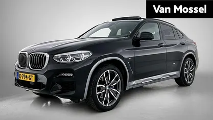 Zwart Gebruikt 2020 BMW X4 Executive SUV | € 42.400 (Eerlijke prijs)