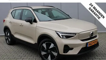 Beige Occasion 2025 Volvo EX40 Plus SUV | € 45.750 (Eerlijke prijs)