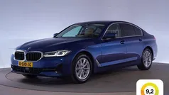 Blauw, metallic lak Gebruikt 2021 BMW 520 Executive Sedan | € 32.945 (Super prijs)