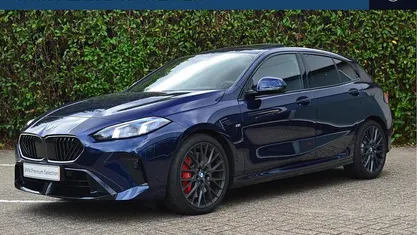 Occasion BMW 123 Executive 204 PK (150 kW) 2025 Blauw Hatchback