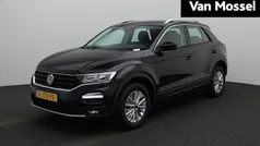 Gebruikt 2021 VW T-Roc Business SUV | € 22.900 (Eerlijke prijs)