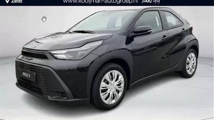 Zwart Nieuw 2026 Toyota Aygo X Play SUV | € 23.594 (Goede deal)
