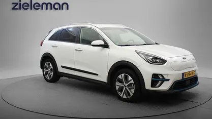 Occasion 2021 Kia e-Niro SUV | € 16.645 (Super prijs)